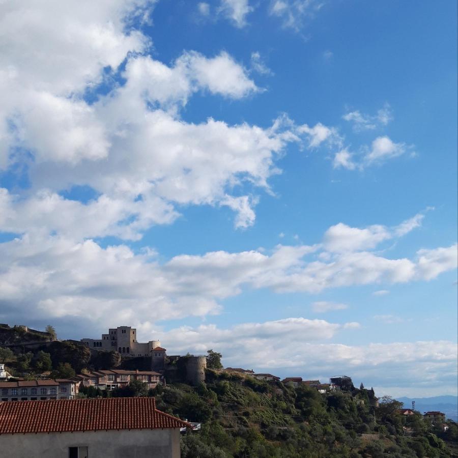 Kruja Hostel ห้อง รูปภาพ