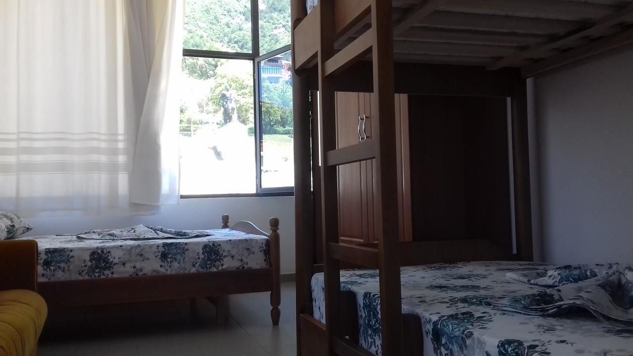 Kruja Hostel ภายนอก รูปภาพ