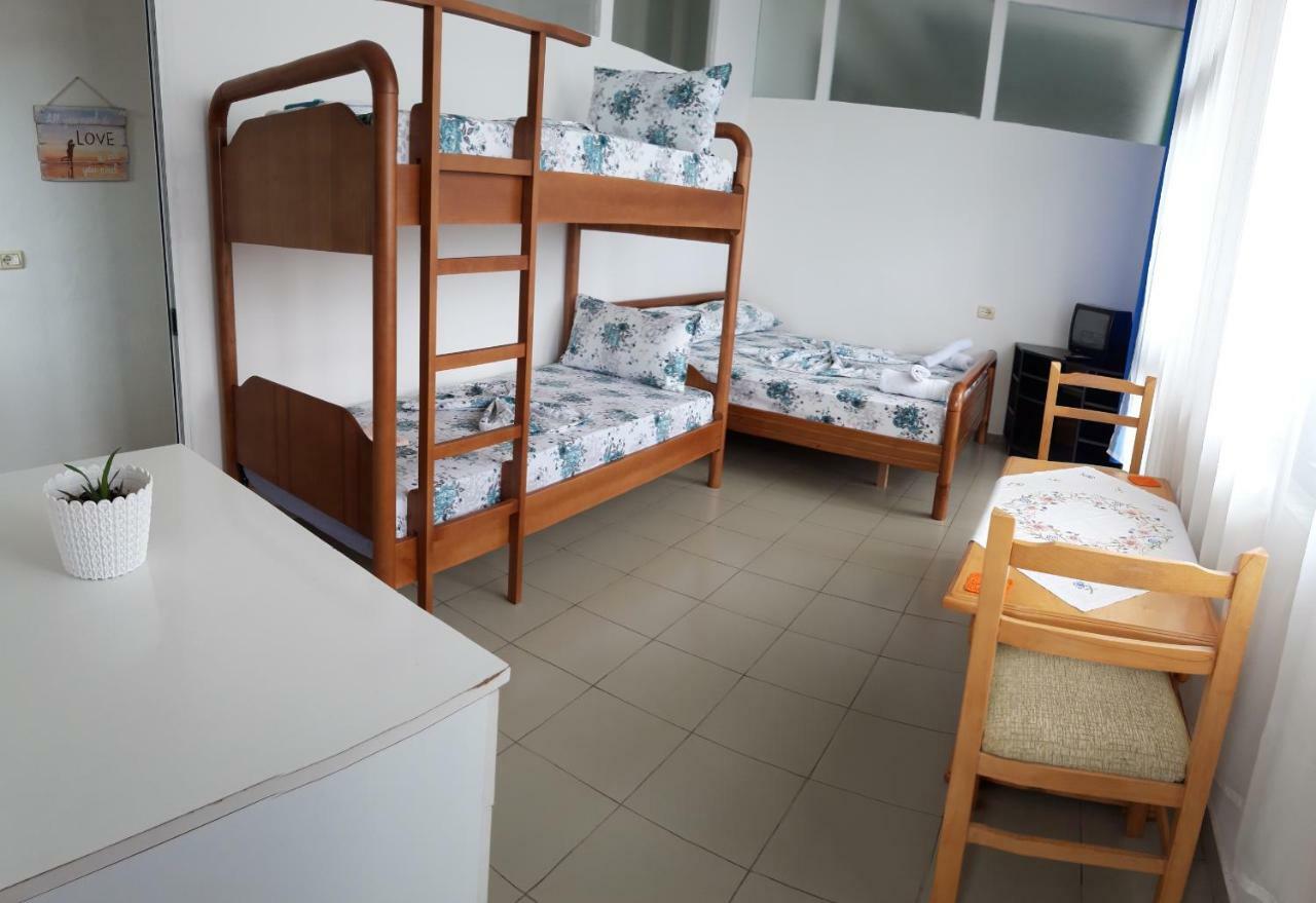 Kruja Hostel ห้อง รูปภาพ