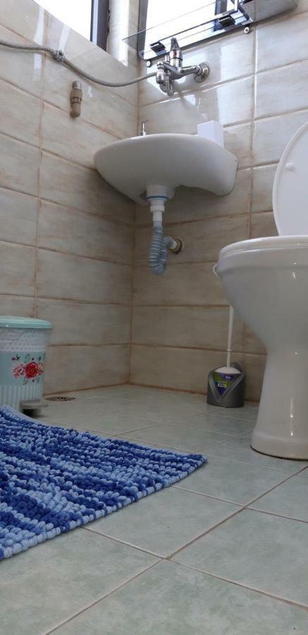 Kruja Hostel ภายนอก รูปภาพ